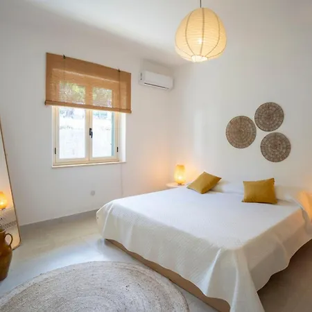 Serenita - With Private Pool And Ocean View Villa Ricadi