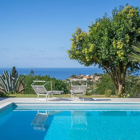 Serenita - With Private Pool And Ocean View * Ricadi