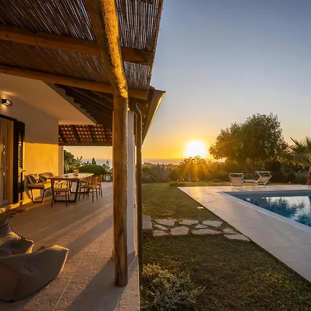 Villa Serenita - With Private Pool And Ocean View Ricadi