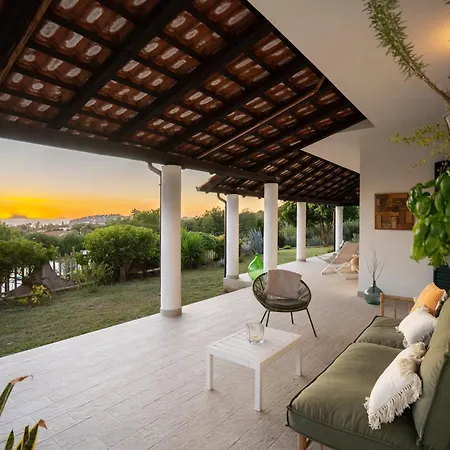 Serenita - With Private Pool And Ocean View Ricadi