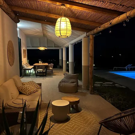 Serenita - With Private Pool And Ocean View Ricadi