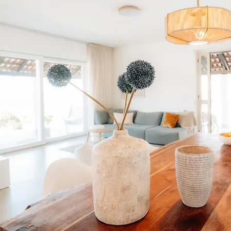 Serenita - With Private Pool And Ocean View Ricadi