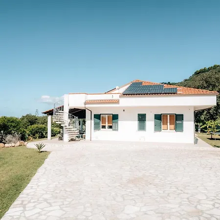 Serenita - With Private Pool And Ocean View Willa