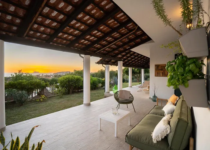 Serenita - With Private Pool And Ocean View リカーディ