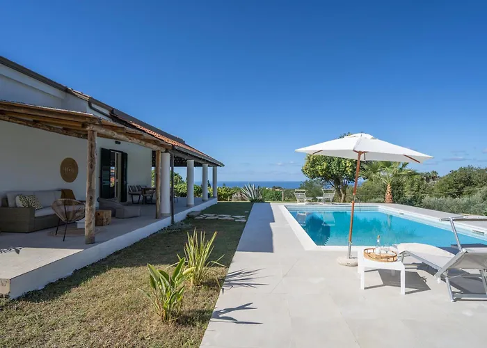 Serenita - With Private Pool And Ocean View ヴィラ