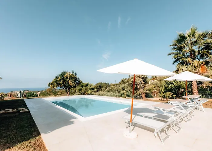 ヴィラ Serenita - With Private Pool And Ocean View リカーディ