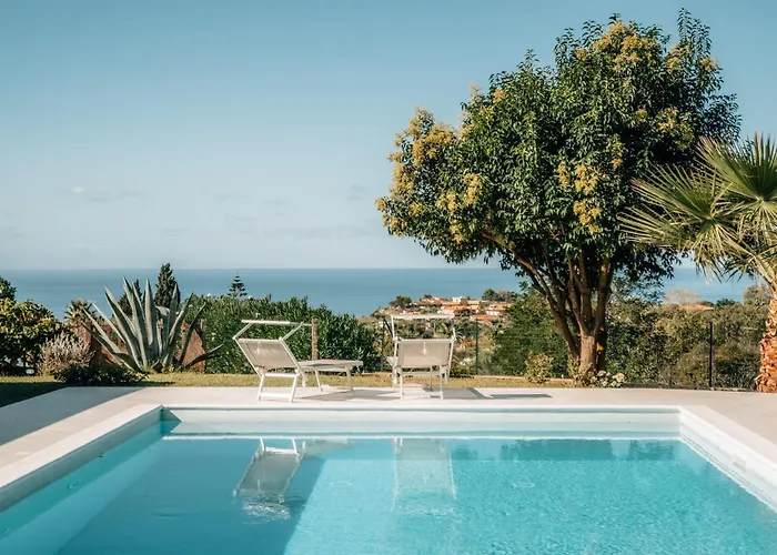 Serenita - With Private Pool And Ocean View *