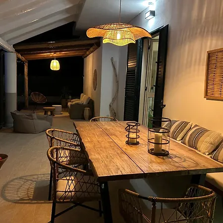 Serenita - With Private Pool And Ocean View Willa