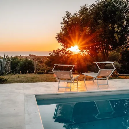 Serenita - With Private Pool And Ocean View ヴィラ *