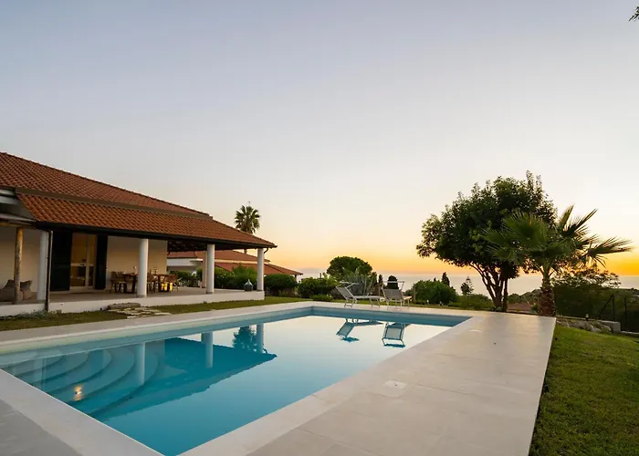 Serenita - With Private Pool And Ocean View *