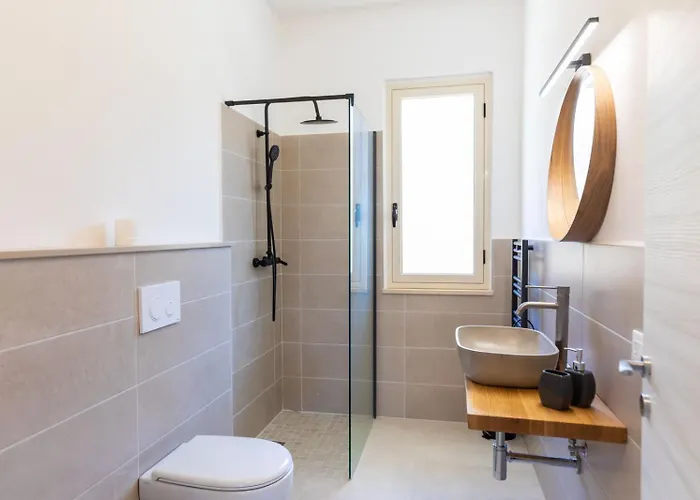 Willa Serenita - With Private Pool And Ocean View Ricadi